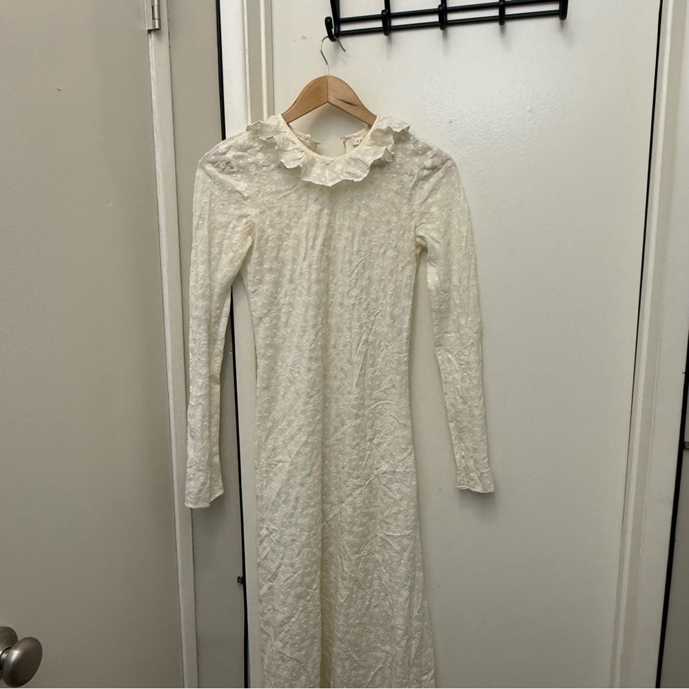 Doen Cream Long Sleeve Dress